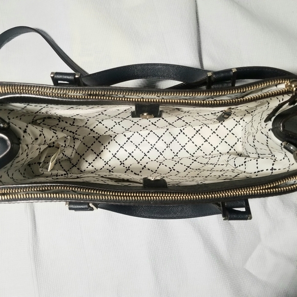 Kate Spade Medium/Large Tote - Picture 5 of 9